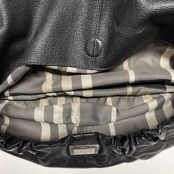 Burberry Black Pebbled Leather Hobo Shoulder Bag Zip Top Italy ITPELFAB12SCA - Picture 13 of 16